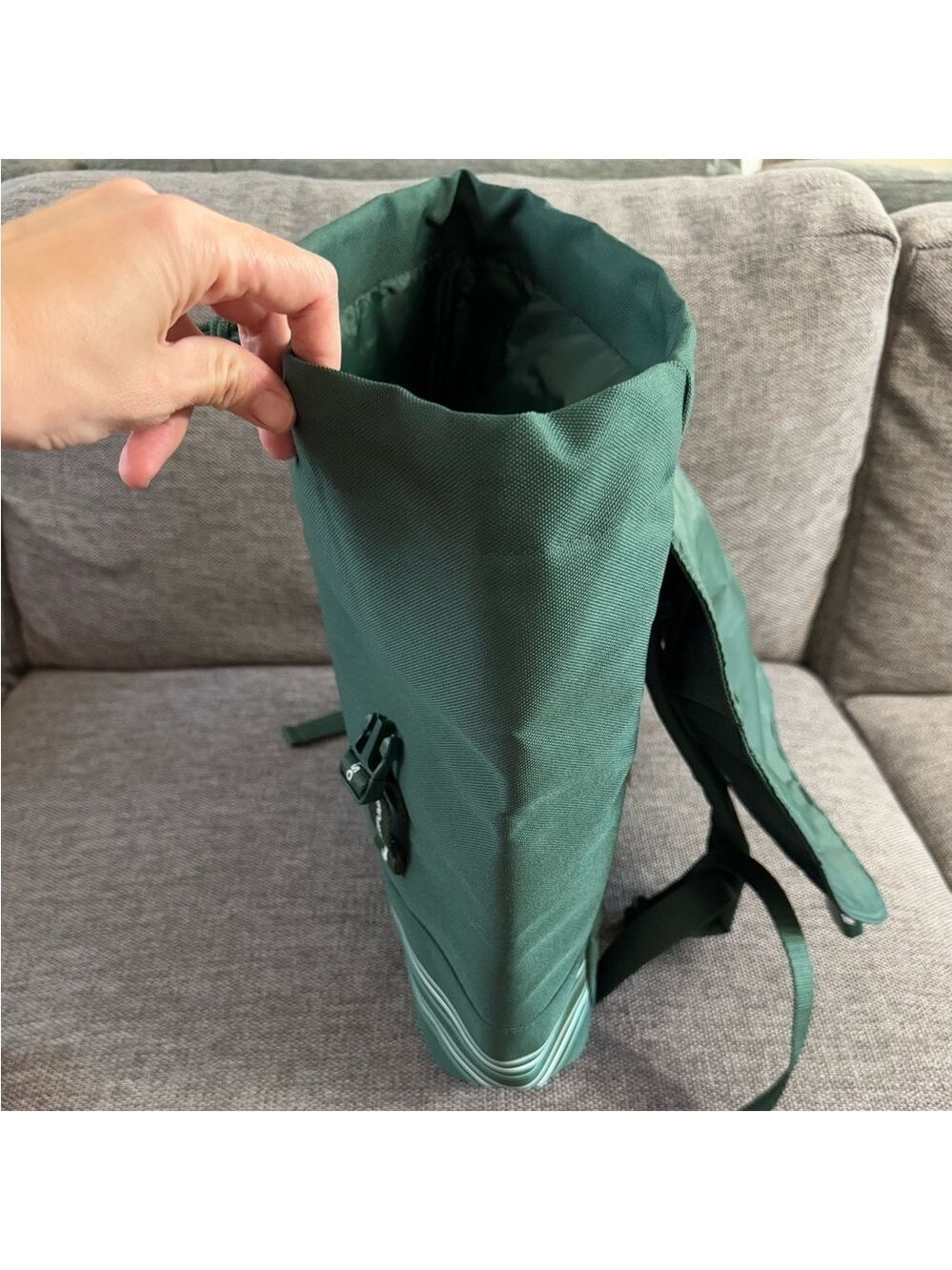 Lacoste Parfums Men's Drawstring Backpack Green Authentic New - Picture 9 of 15
